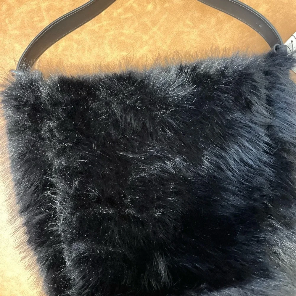 TREND NEW ! ZARA LUXURY FAUX FUR BAG